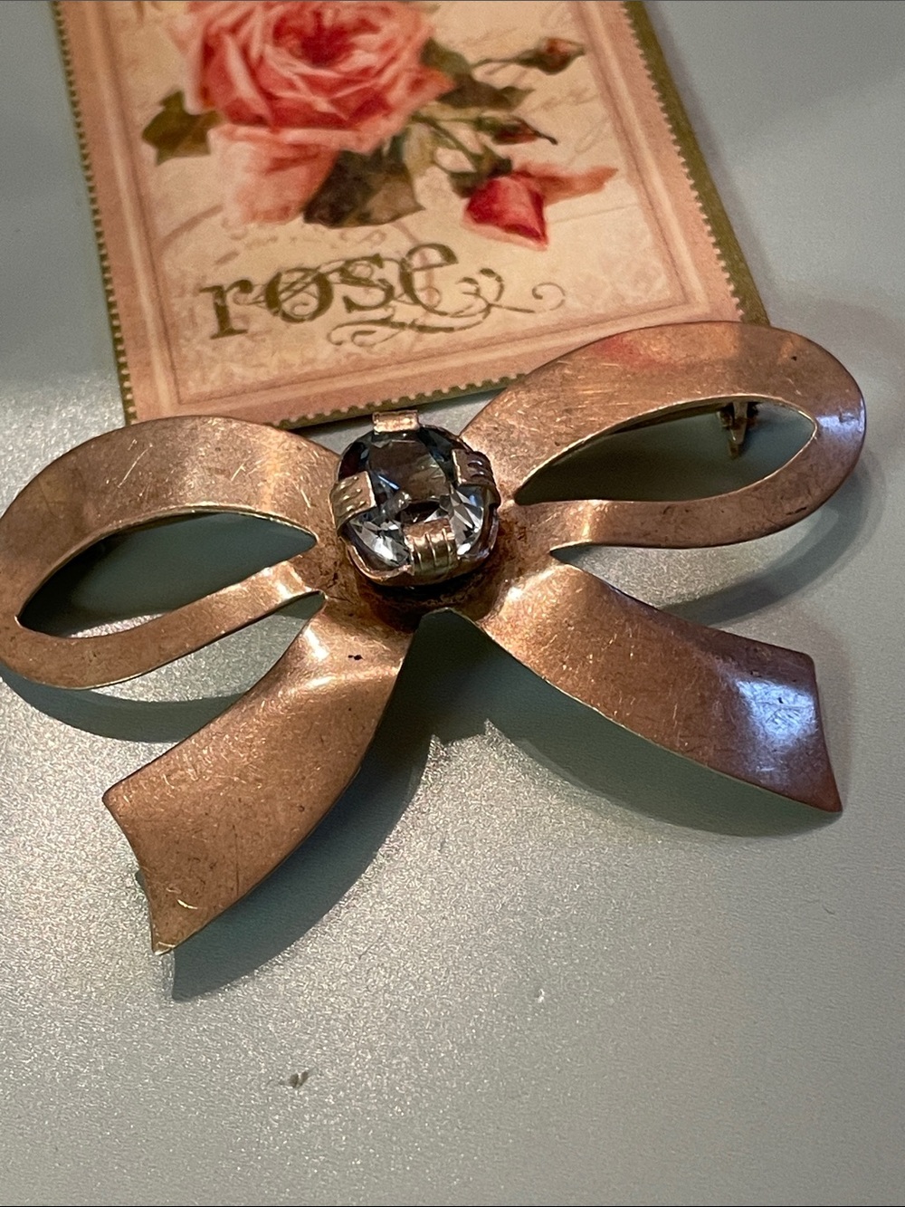 Bow-Shaped Vintage Aquamarine stone Center Brooch in Sterling silver